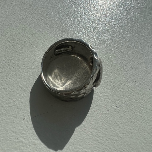 Size 8 silver wide band ring . - Picture 9 of 9